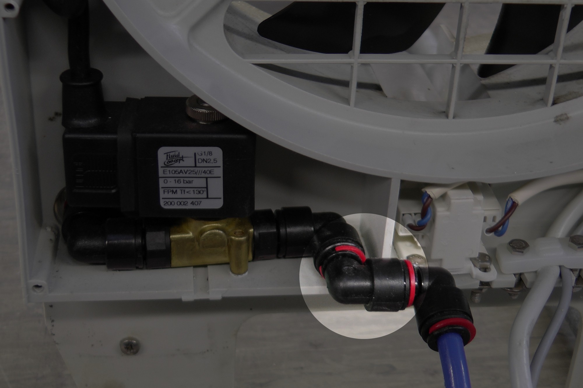Einsteck-Winkelverbinder 8 mm für automatische Wasserzufuhr B 300